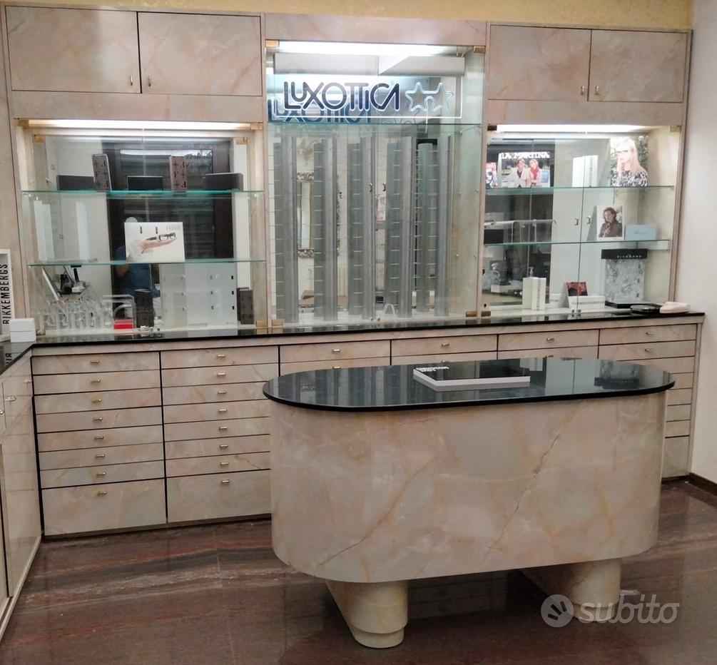 Arredamento ottica Mobili usati