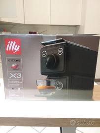 macchinetta del caffe Illy X3 nuova