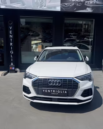 AUDI - Q3 - 35 TDI S tronic Business