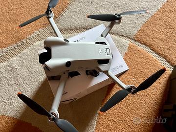 DJI mini 4 Pro Fly more combo + valigetta rigida