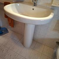 lavandino con colonna 