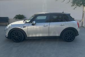 MINI COOPER D  AUTOMATICA 116 CV