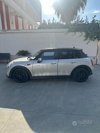MINI COOPER D  AUTOMATICA 116 CV