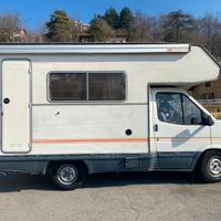 Piccolo Camper a GPL Ford Transit CI TURISTICO 520