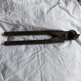 Pinza per curvare i tubi da 9 mm. Marca Nova