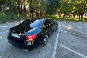 MERCEDES E200