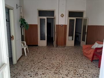 Appartamento piano terra a Partinico
