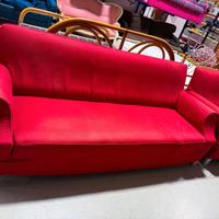 Divano + Poltrona Cassina in tessuto rosso