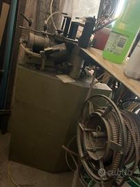 Aggraffatrice per cornici legno alluminio