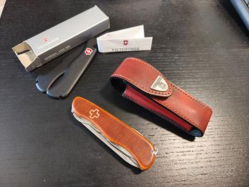 Victorinox Forester in Micarta e fodero in pelle