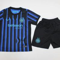 Completo Maglietta e Pantaloncino Calcio