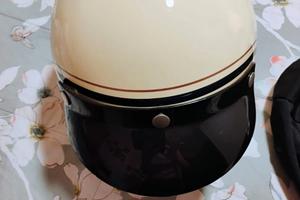 Casco taglia M mai usato
