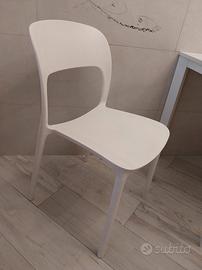 Sedie Bontempi Gipsy bianche (4) in polipropilene.