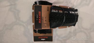 maxxis crossmark