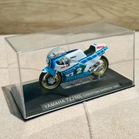 Modellino 1:24 YAMAHA CHRISTIAN SARRON 1984
