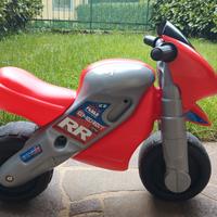 Moto cavalcabile a spinta