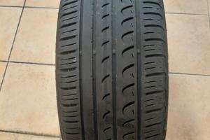gomma auto Pirelli