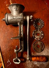 Tritacarne macina carte tre spade vintage