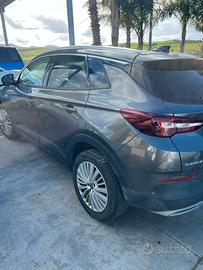 OPEL GRANDLAND X