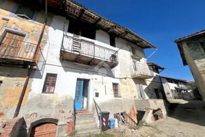 RUSTICO A MONCUCCO TORINESE