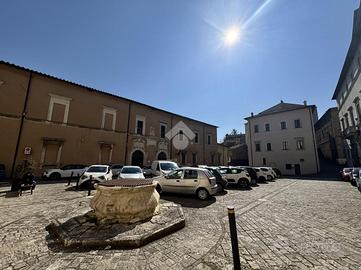 MAGAZZINO A NARNI
