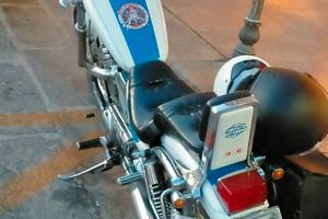 Suzuki intruder 750