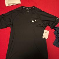 Maglia nike swim tgS nera - nuova