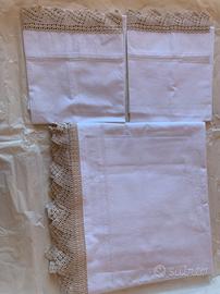 Completo lenzuola matrimoniali in lino e merletto