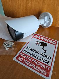 Telecamera sorveglianza finta con luce LED nuova