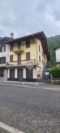 6 LOCALI A GROSCAVALLO