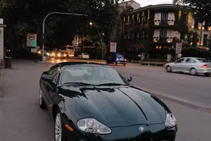 JAGUAR XK8 