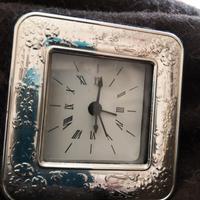 orologio da tavolo quadrato