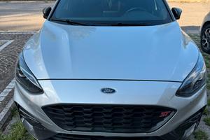 Ford Focus ST Line