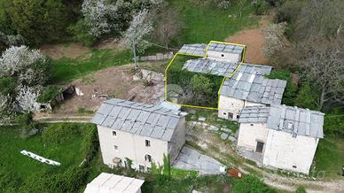 CASA DI CORTE A FUMANE