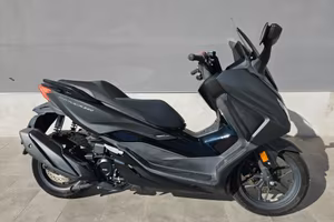 Honda Forza 350