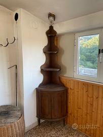 Mobile ad angolo in legno