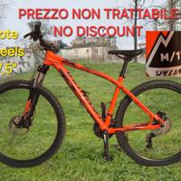 Nuova MTB Specialized 27,5 Freni a Disco taglia M
