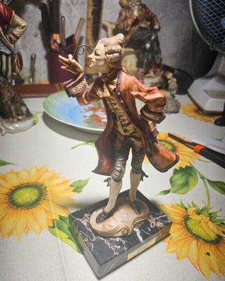 statue