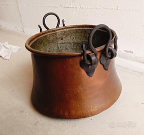 Antico Calderone in Rame