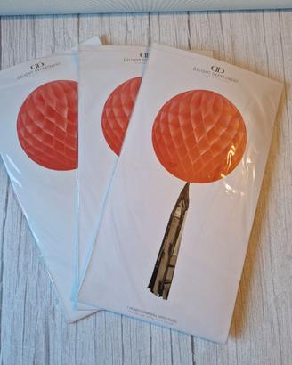 Lotto 3 palle a nido d’ape 35 cm con nappa corallo