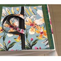 Portatorte artigianale in tessuto floreale