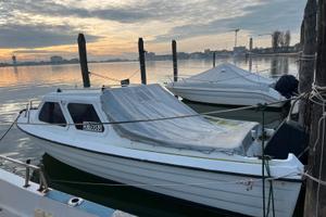 Pilotina con motore revisionato