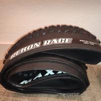 Coppia maxxis rekon race 29x2.4 nuove