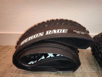 Coppia maxxis rekon race 29x2.4 nuove