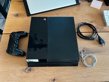 PlayStation 4  Fat 500GB + controller + 5 giochi