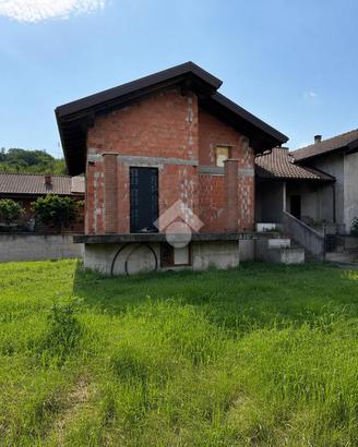 VILLA SINGOLA A DORZANO
