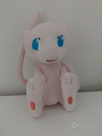 Peluche pokemon Mew Tomy 15cm