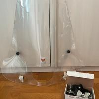 Parabrezza scooter con attacchi