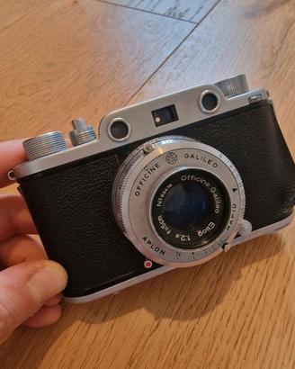 Macchina fotografica d'epoca