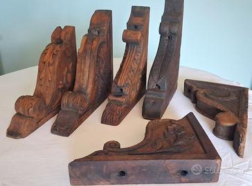 Reggimensole legno antiche intagliate a mano